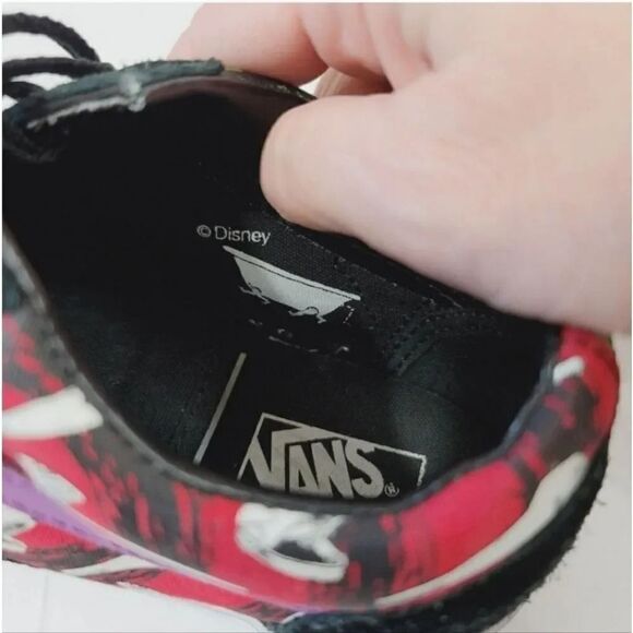 Vans Disney x The Nightmare Before Christmas x Old Skool Lock Shock and Barrel - Picture 9 of 16